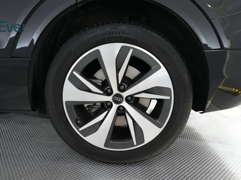 Used 2024 Audi Q8 e-tron Premium Plus w/ Premium Plus Package AWD/4WD image 21