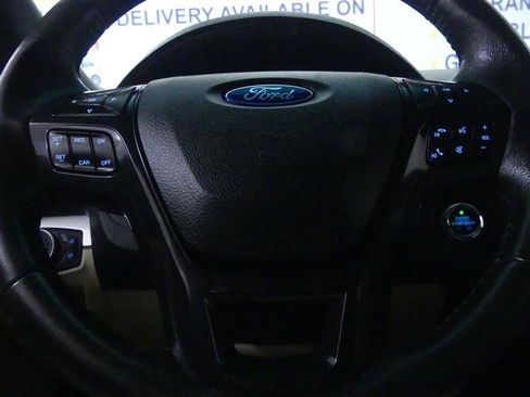 Used 2016 Ford Explorer XLT w/ Equipment Group 202A AWD/4WD image 18