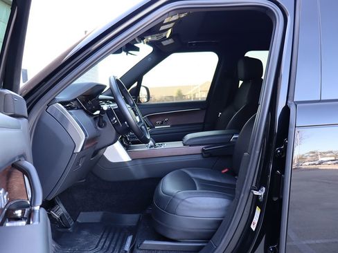 Used 2023 Land Rover Range Rover SE image 35