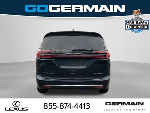 Used 2022 Chrysler Pacifica Limited FWD image 7