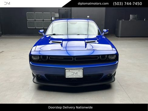 Used 2018 Dodge Challenger R/T Plus image 11