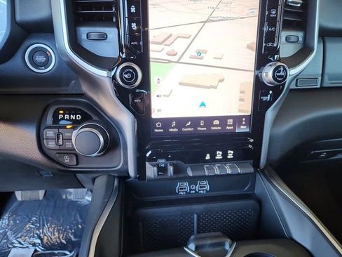 New 2026 RAM 1500 Big Horn AWD/4WD image 18