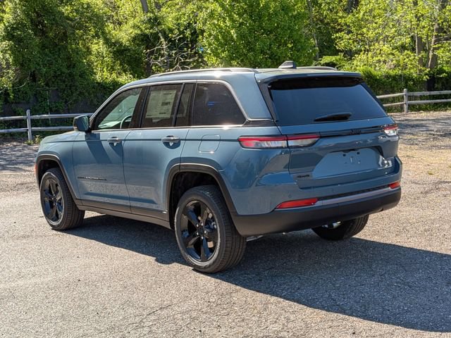 New 2026 Jeep Grand Cherokee Limited w/ Limited Altitude Package AWD/4WD image 5