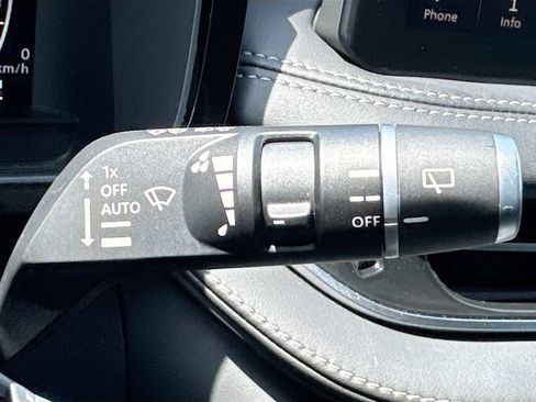Used 2023 INFINITI QX60 Luxe w/ Cargo Package FWD image 14