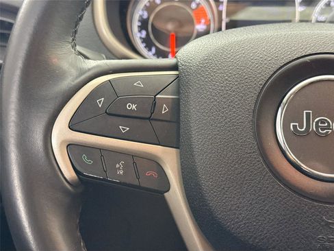 Used 2016 Jeep Cherokee Latitude image 17