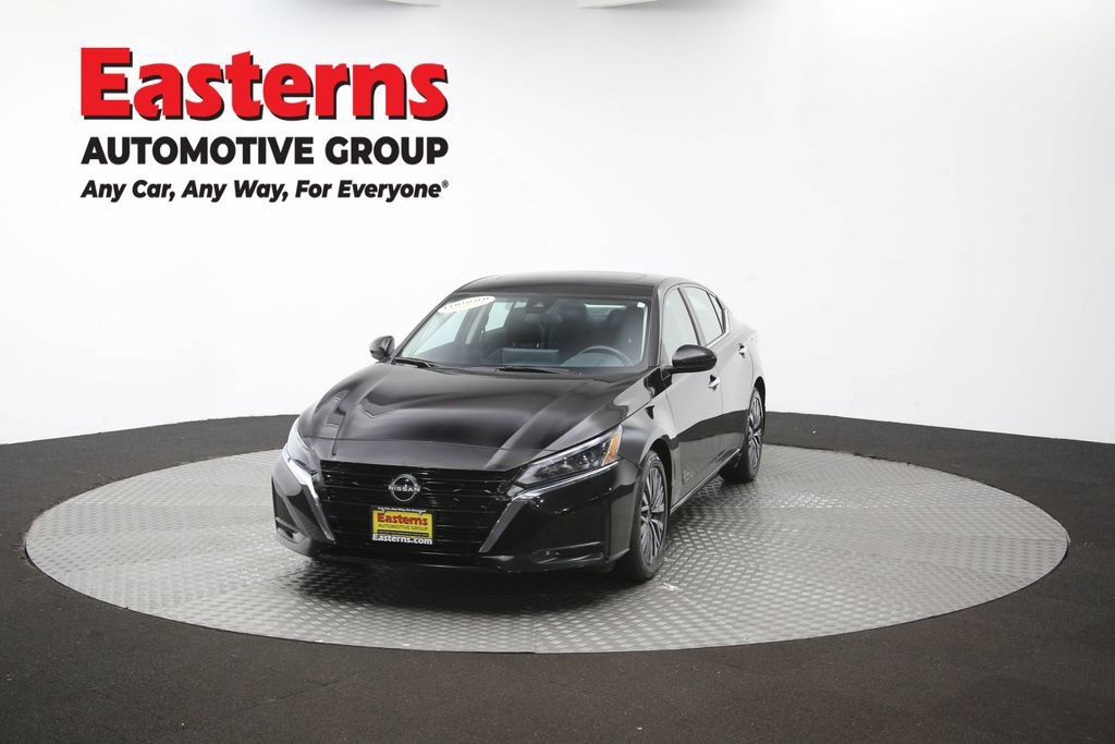 Used 2024 Nissan Altima 2.5 SV w/ SV Premium Package FWD image 55