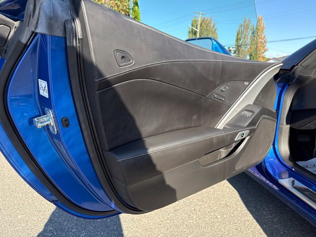Used 2019 Chevrolet Corvette Stingray Coupe RWD image 15