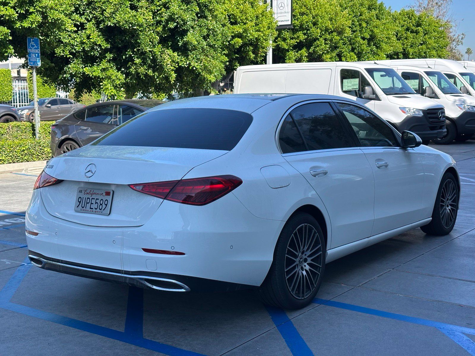 Used 2025 Mercedes-Benz C 300 Sedan image 9