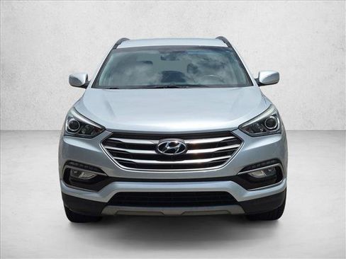 Used 2017 Hyundai Santa Fe Sport FWD image 2