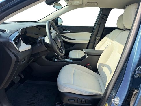 Used 2024 Buick Encore GX Preferred w/ Comfort Package image 9