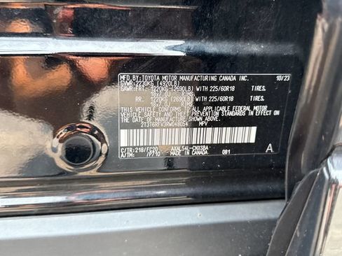 Used 2024 Toyota RAV4 SE w/ Convenience Package AWD/4WD image 19