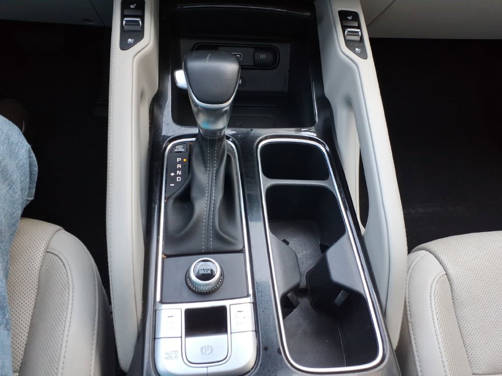 Used 2022 Kia Telluride EX w/ EX Premium Package FWD image 15