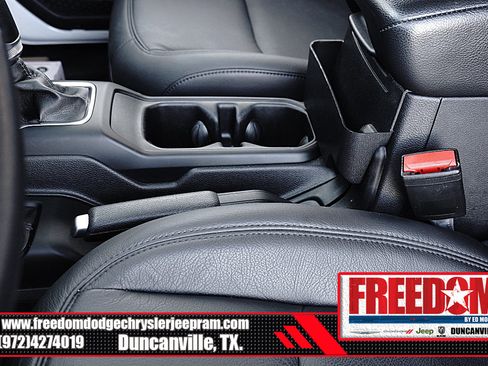 Used 2022 Jeep Wrangler Unlimited Sport AWD/4WD image 35
