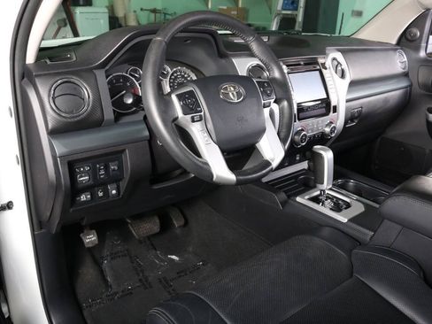 Used 2016 Toyota Tundra Platinum RWD image 17