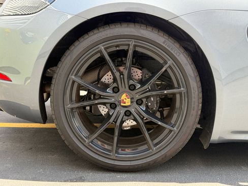 Certified 2025 Porsche 718 Cayman RWD image 9