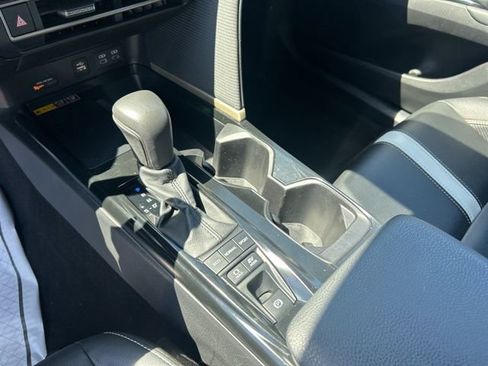 Used 2025 Toyota Camry SE FWD image 24