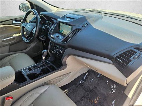 Used 2017 Ford Escape SE w/ SE Leather Comfort Package FWD image 22