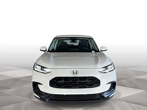 Certified 2026 Honda HR-V LX image 3