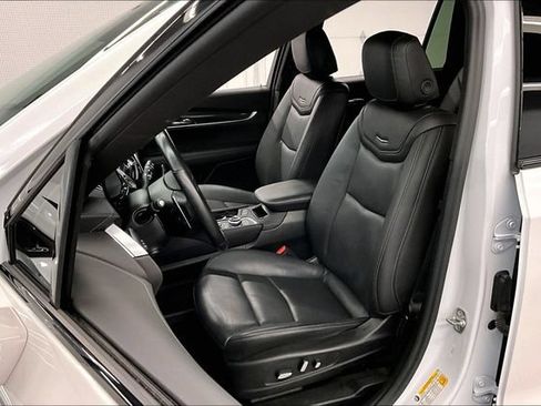 Used 2024 Cadillac XT6 Sport w/ Technology Package AWD/4WD image 24