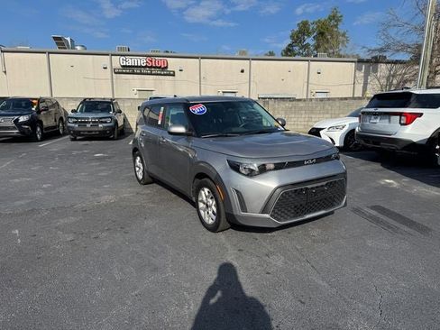 Used 2023 Kia Soul LX w/ Option Group 015 image 1