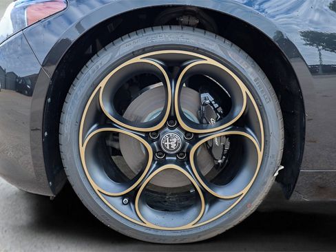 New 2025 Alfa Romeo Giulia Intensa w/ Driving Assist Package image 27