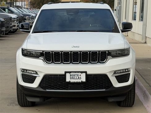 New 2025 Jeep Grand Cherokee Limited image 3