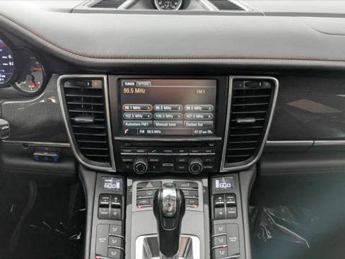 Used 2015 Porsche Panamera GTS AWD/4WD image 29