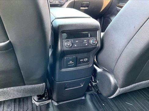 Used 2023 GMC Acadia AT4 w/ Preferred Package AWD/4WD image 29