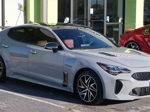 Used 2023 Kia Stinger GT-Line w/ Sun & Sound Package image 5