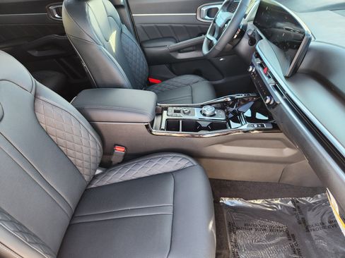 New 2026 Kia Sorento SX Prestige AWD/4WD image 15