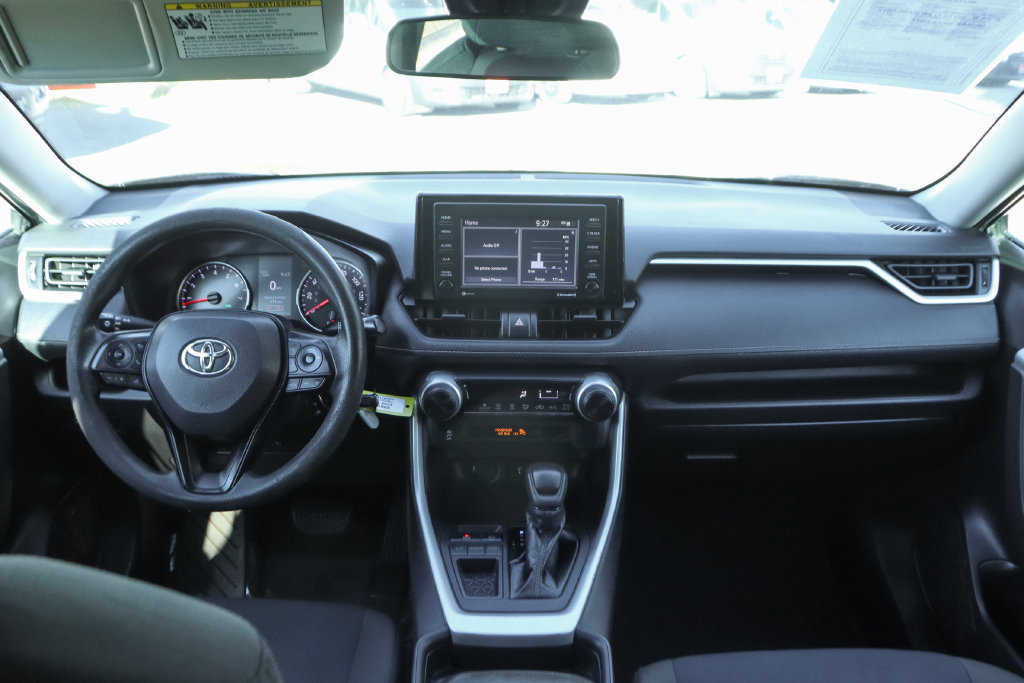 Used 2021 Toyota RAV4 LE FWD image 24
