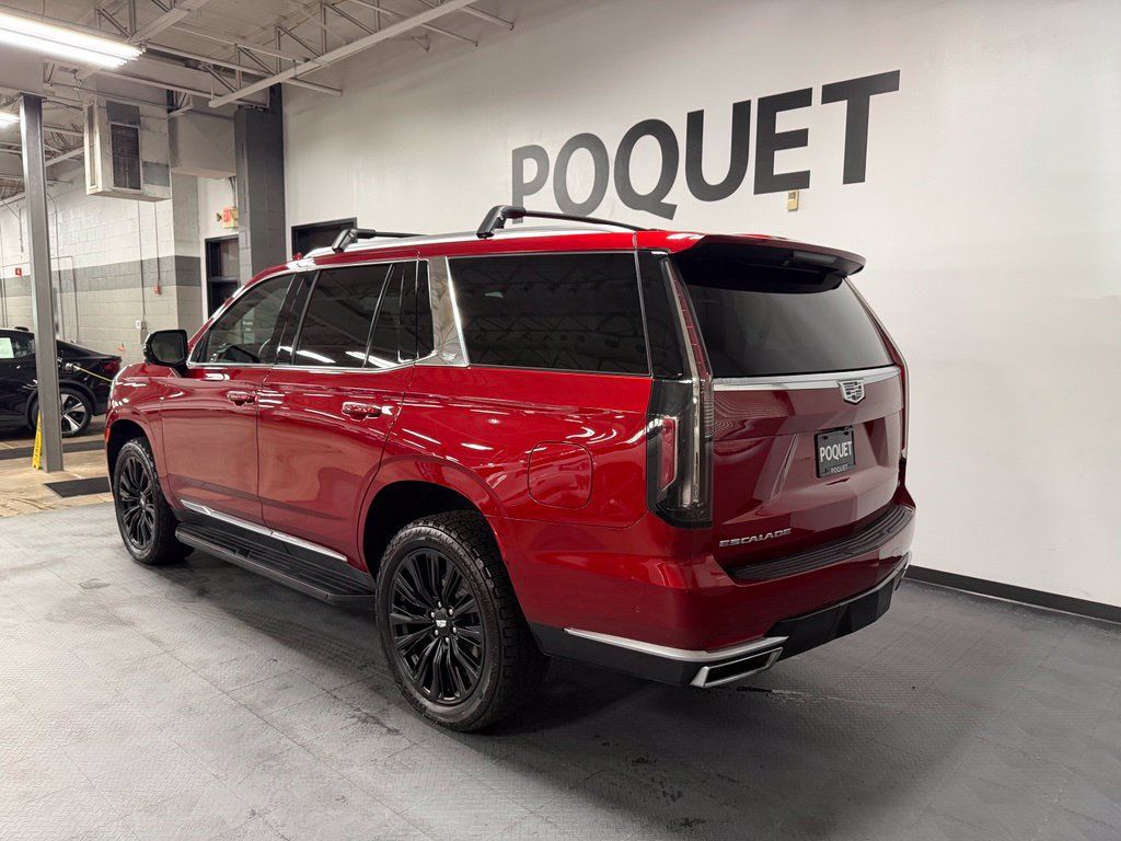 Used 2023 Cadillac Escalade Premium Luxury w/ LPO, Floor Liner Package AWD/4WD image 6