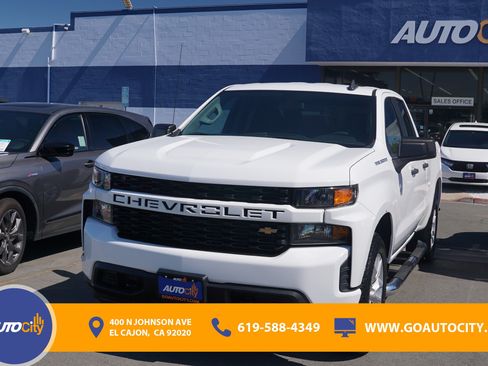 Used 2020 Chevrolet Silverado 1500 Custom w/ Custom Value Package RWD image 1