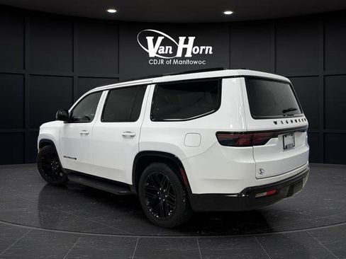 Used 2024 Jeep Wagoneer Series II w/ Convenience Group I image 3