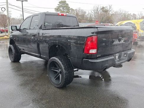 Used 2017 RAM 1500 Express w/ Black Ram 1500 Express Group AWD/4WD image 5