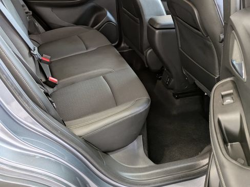 Used 2022 Buick Encore GX Select w/ Sport Touring Package FWD image 25
