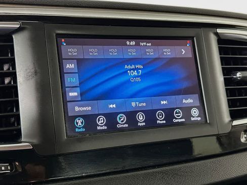 Used 2021 Chrysler Voyager Lxi FWD image 17