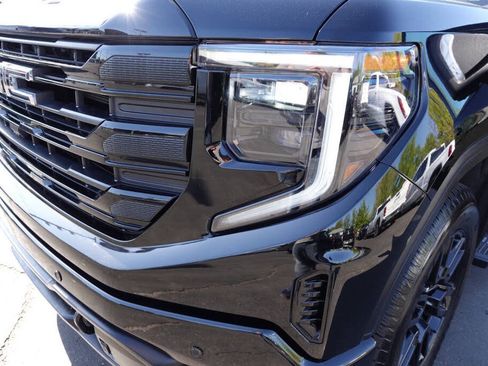 Used 2024 GMC Sierra 1500 Elevation w/ Elevation Premium Package AWD/4WD image 69
