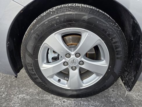 Used 2015 Toyota Sienna LE image 9