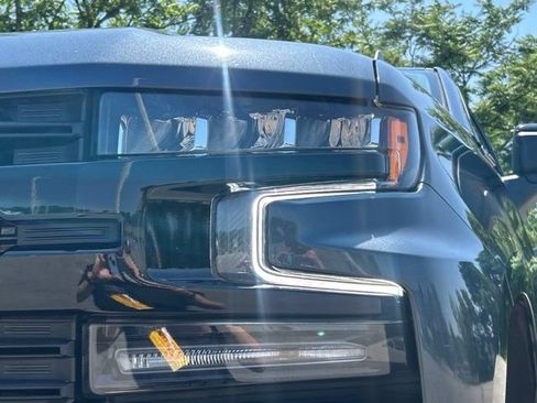 Used 2021 Chevrolet Silverado 1500 LT Trail Boss w/ Convenience Package II AWD/4WD image 10