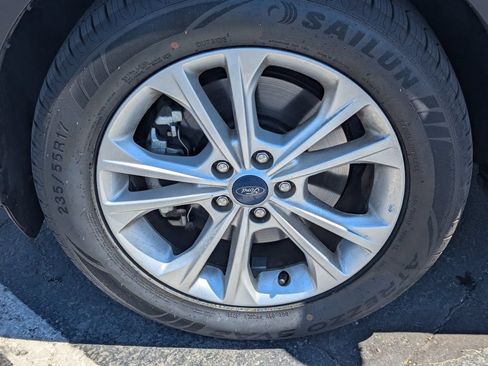Used 2019 Ford Escape SEL AWD/4WD image 14