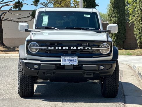 New 2026 Ford Bronco Outer Banks w/ Sasquatch Package AWD/4WD image 9