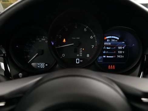 Used 2026 Porsche Macan AWD/4WD image 21