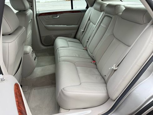 Used 2006 Cadillac DTS image 4