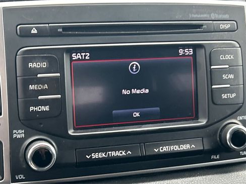 Used 2018 Kia Sportage LX image 15