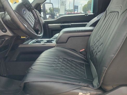 Used 2011 Ford F250 Lariat w/ Lariat Ultimate Pkg AWD/4WD image 10
