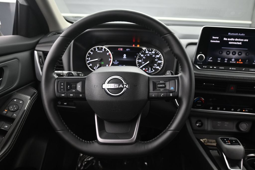 Certified 2026 Nissan Rogue SV AWD/4WD image 30