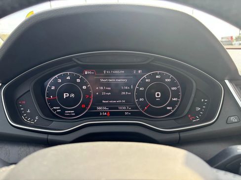 Used 2020 Audi Q5 Prestige image 7