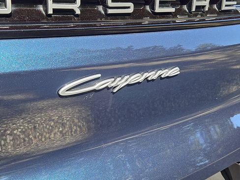 Certified 2025 Porsche Cayenne E-Hybrid AWD/4WD image 13