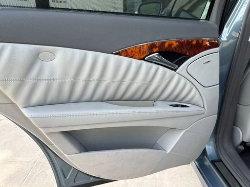 Used 2007 Mercedes-Benz E 350 4MATIC Wagon image 23